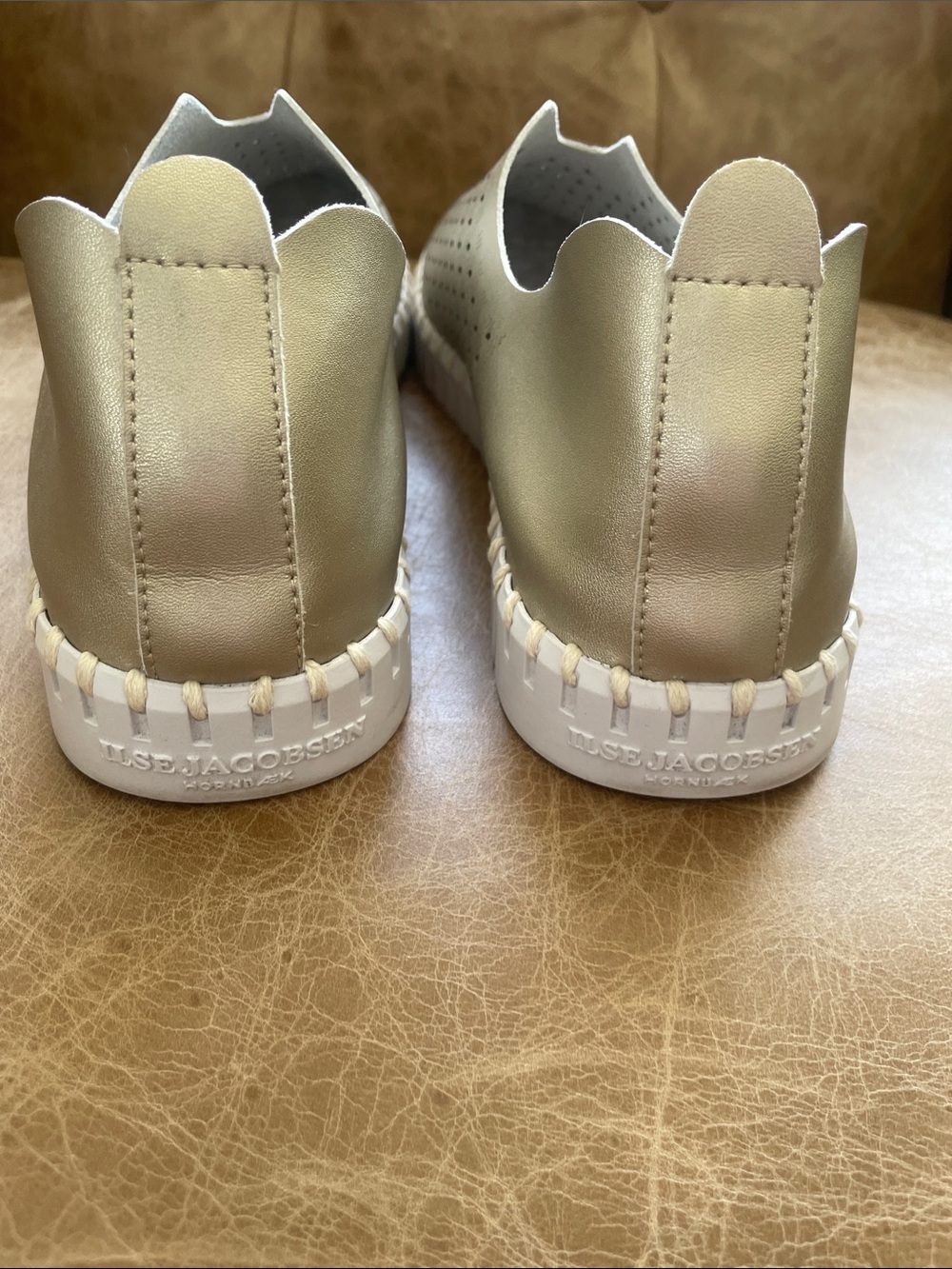 Ilse Jacobsen Metallic Gold Slip-On Sneakers - Picture 5 of 8